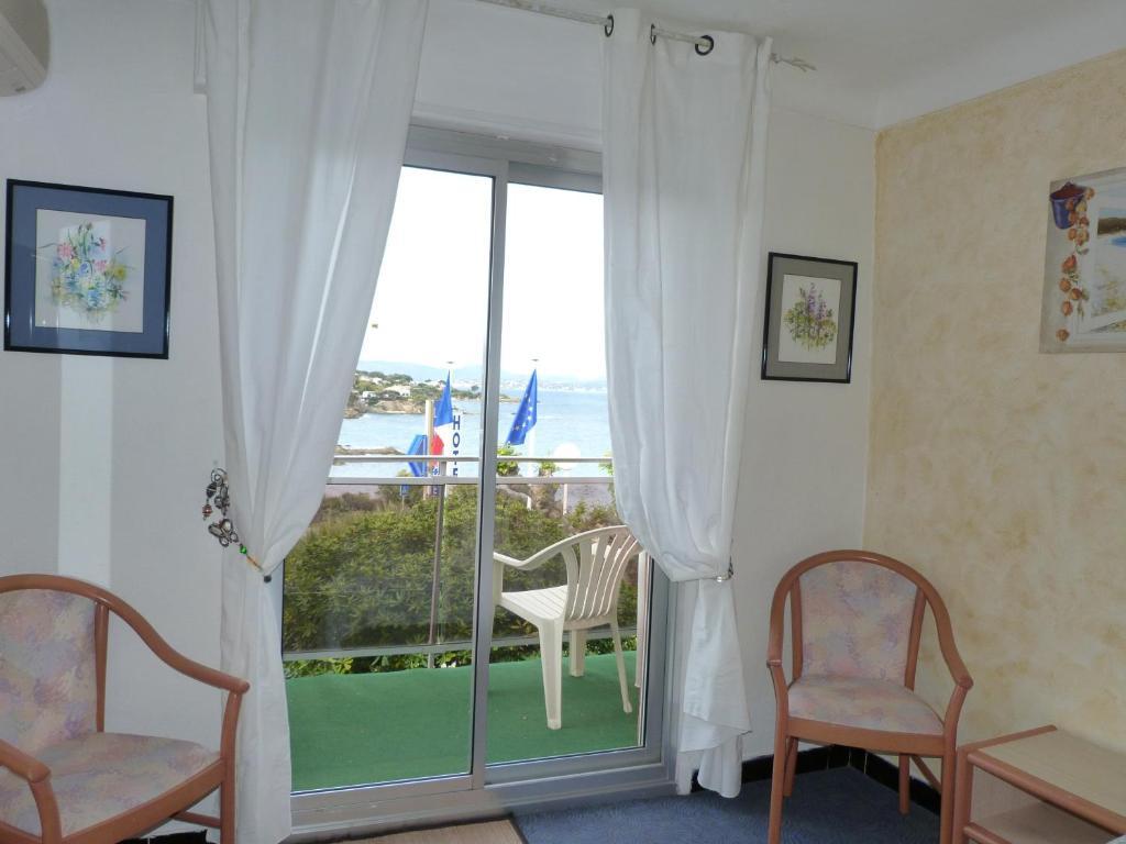Hotel La Caravelle Fréjus Quarto foto